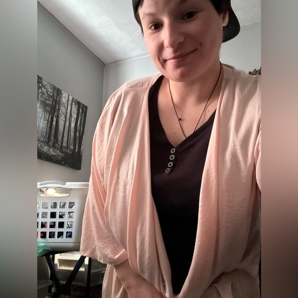 Meet your Posher, Abigayle - Picture 2 of 4